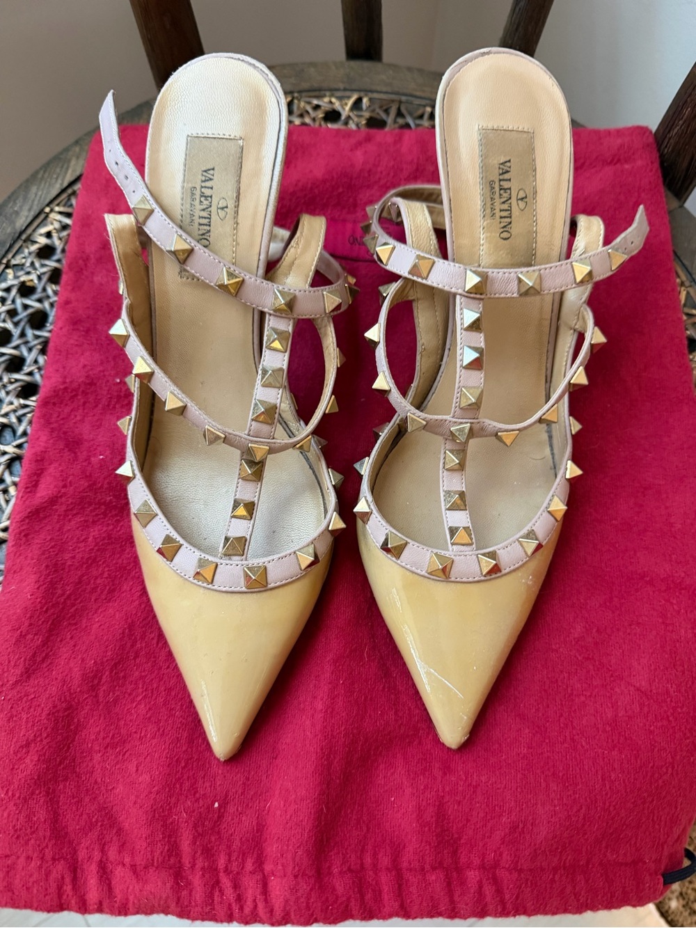 Valentino Garavani Rockstud Ankle Strap Pump